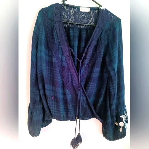 Altered States Women's Blue Plaid Lace Top With Embroideres Bell Sleeves. Medium - Picture 1 of 9